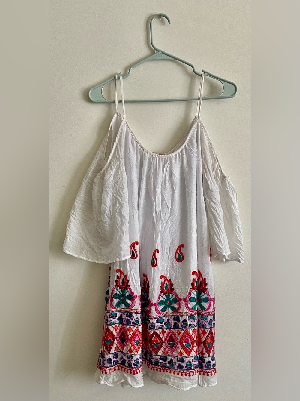 🌵 Women's White Embroidered Cold-Shoulder Mini Dress 🌵
